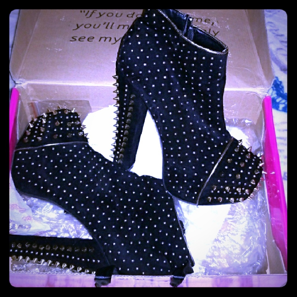 Spiked booties